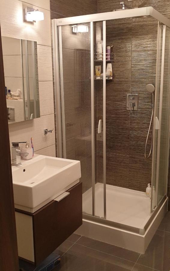 Apartament Amber Z Duzym Tarasem Apartment Колобжег Екстериор снимка